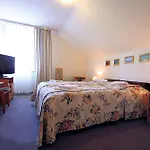 Nocleg ze śniadaniem Carlton 3*