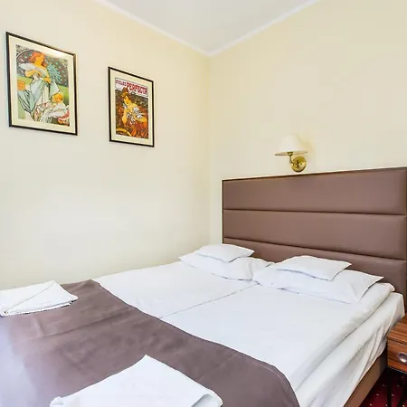Carlton Couette-café 3*