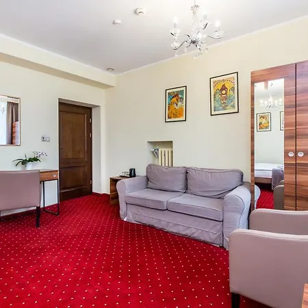 威拉卡尔顿酒店 3*