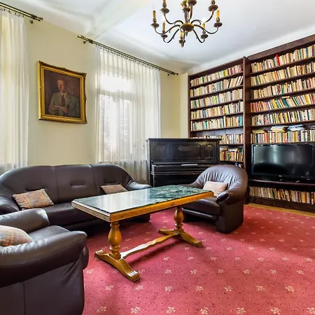 威拉卡尔顿酒店 3*