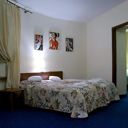 威拉卡尔顿酒店