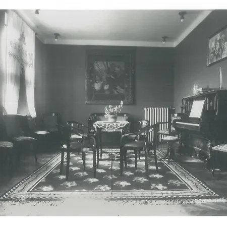 威拉卡尔顿酒店