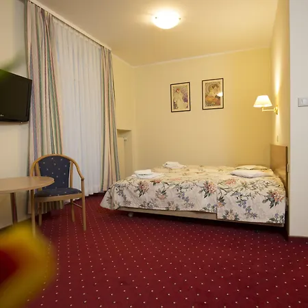 住宿加早餐酒店 威拉卡尔顿酒店