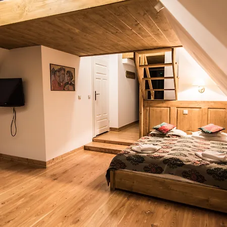 Carlton Bed & Breakfast 3*