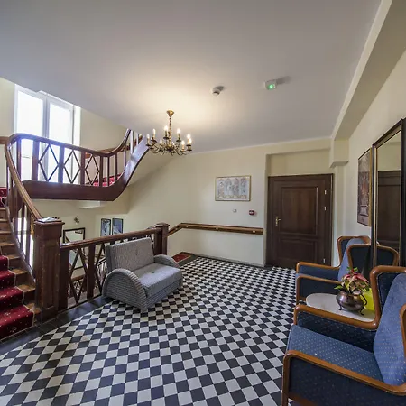 住宿加早餐酒店 威拉卡尔顿酒店 3*