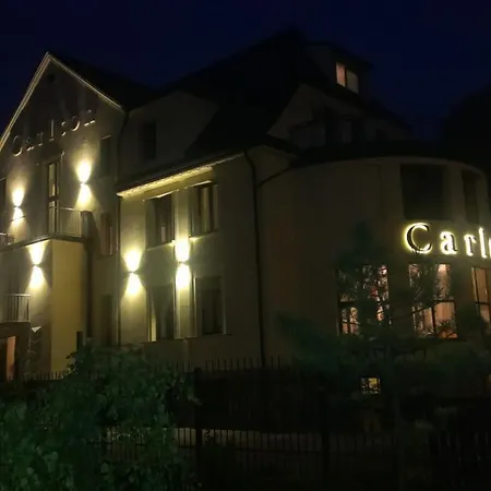 威拉卡尔顿酒店